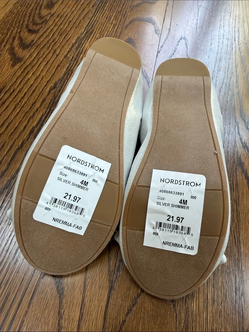 Nordstrom Rack Girls' Shimmery Ivory Ballet Flats with Knot Bow